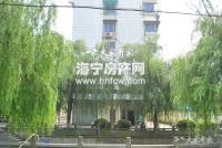 图书馆对面